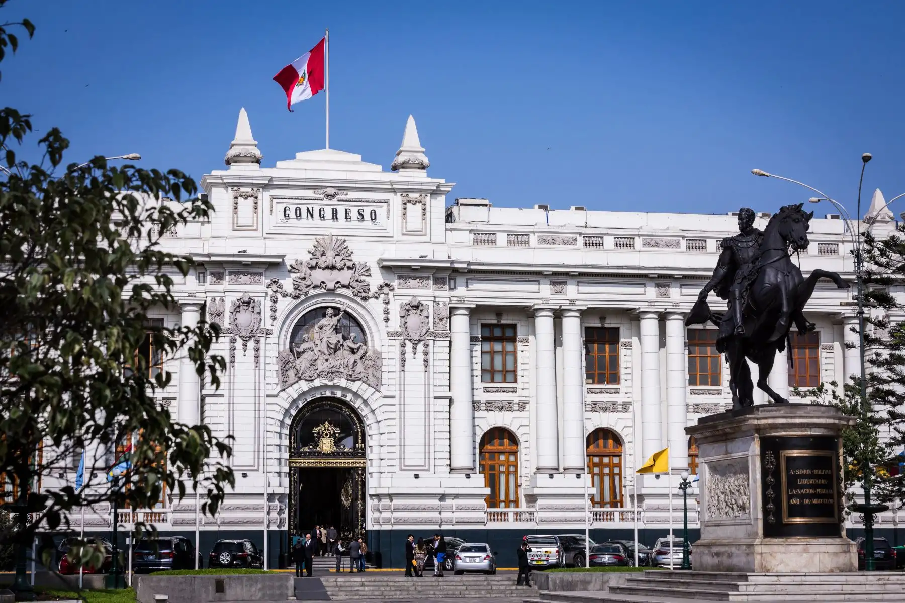 Congreso otorga atribuciones a Comision Permanente urgente